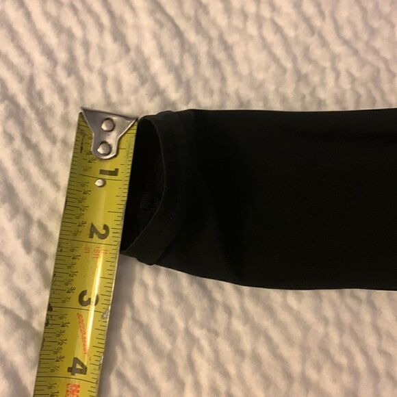 UNDERARMOUR, heatgear, ladies medium, polyester/elastain, good condition - Picture 9 of 11